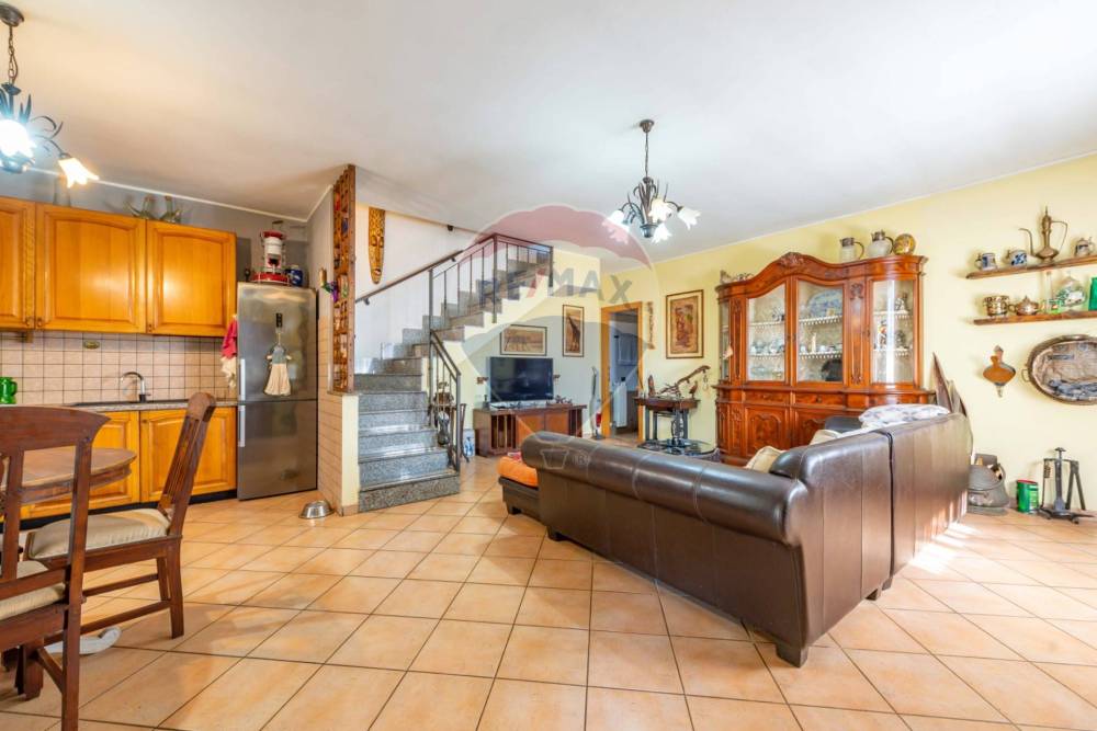 casa indipendente in vendita ad Anzio in zona Mare