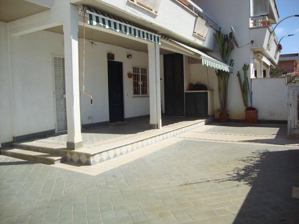 casa indipendente in vendita ad Anzio in zona Villa Claudia