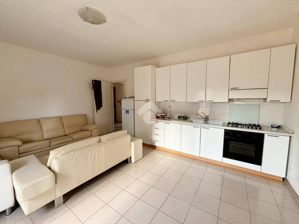 appartamento in vendita ad Anzio in zona Villa Claudia
