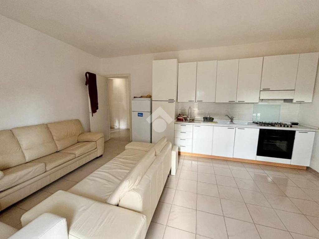 appartamento in vendita ad Anzio in zona Villa Claudia