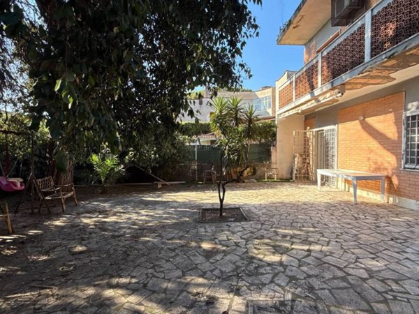 appartamento in vendita ad Anzio in zona Mare