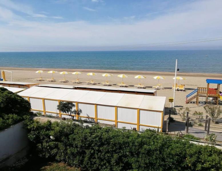 appartamento in vendita ad Anzio in zona Mare