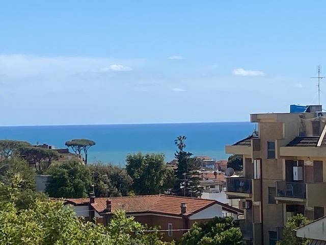 casa indipendente in vendita ad Anzio in zona Villa Claudia