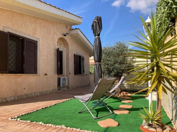 casa indipendente in vendita ad Anzio in zona Stazione