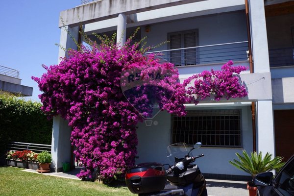 casa indipendente in vendita ad Anzio in zona Villa Claudia