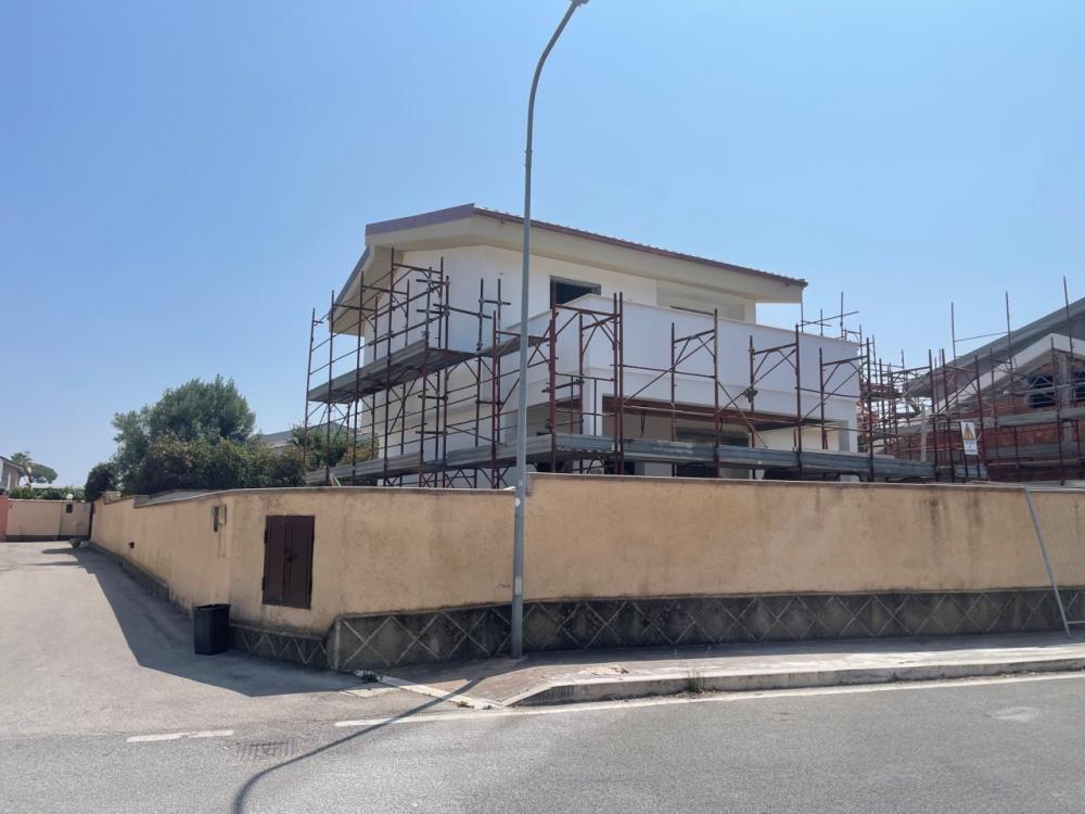 casa indipendente in vendita ad Anzio