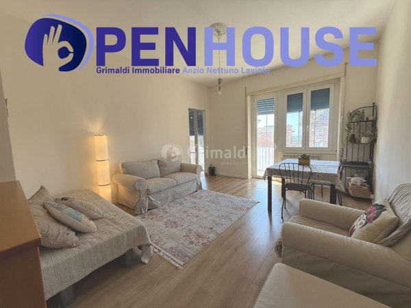 appartamento in vendita ad Anzio in zona Mare