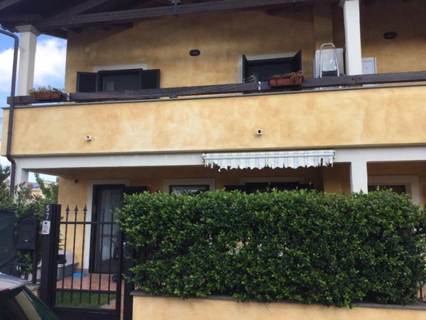 casa indipendente in vendita ad Anzio in zona Stazione