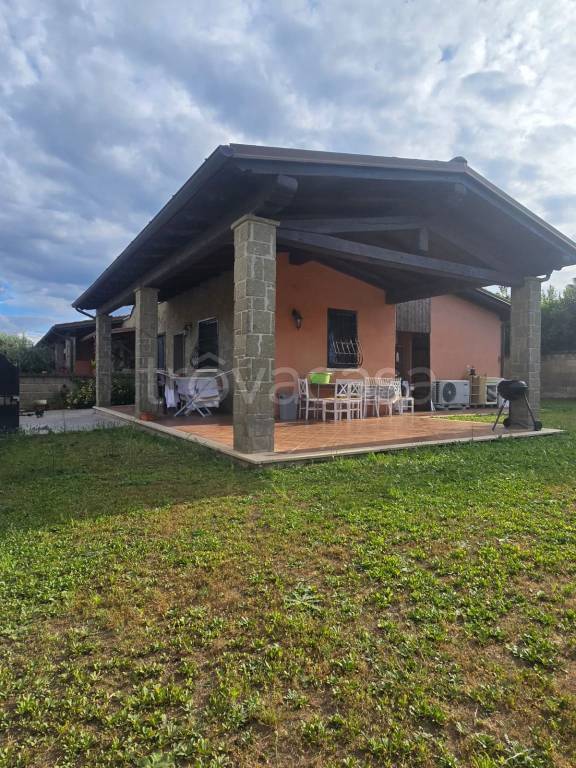 casa indipendente in vendita ad Anzio