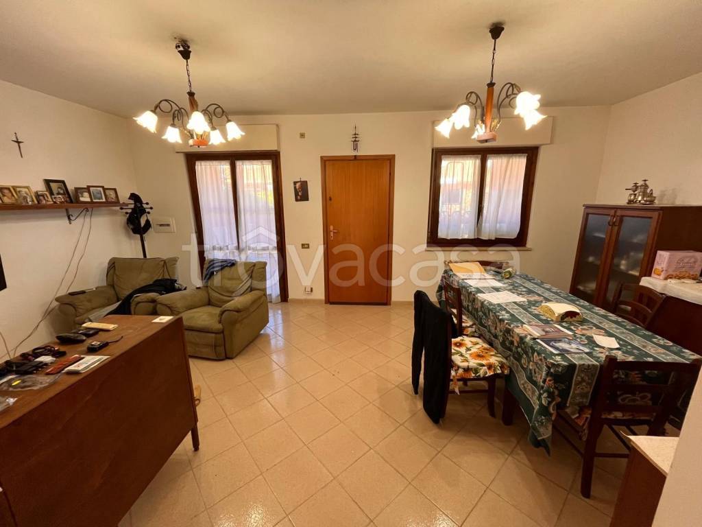casa indipendente in vendita ad Anzio in zona Mare