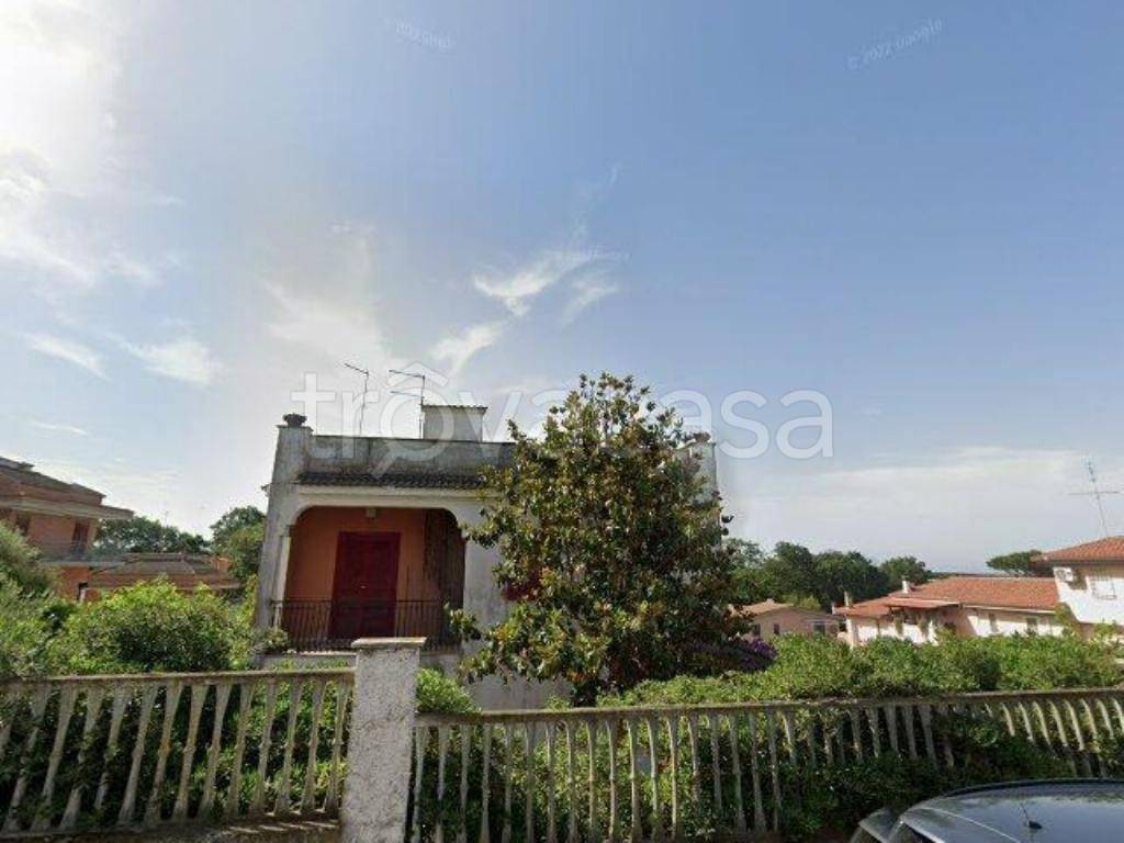 casa indipendente in vendita ad Anzio in zona Lido dei Pini