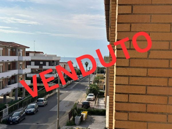 appartamento in vendita ad Anzio in zona Anzio Colonia