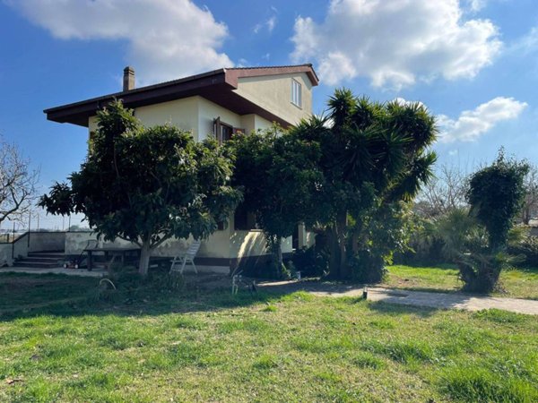 casa indipendente in vendita ad Anzio in zona Lido dei Pini