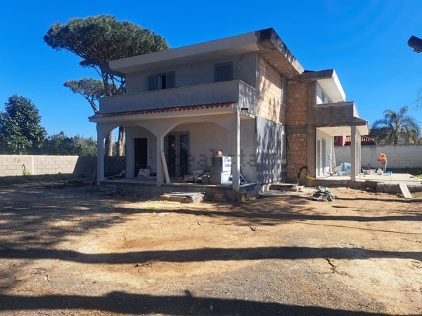 quadrivano in vendita ad Anzio in zona Mare