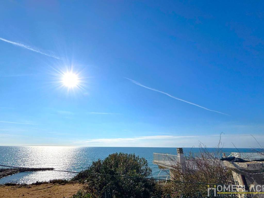 appartamento in vendita ad Anzio in zona Marechiaro