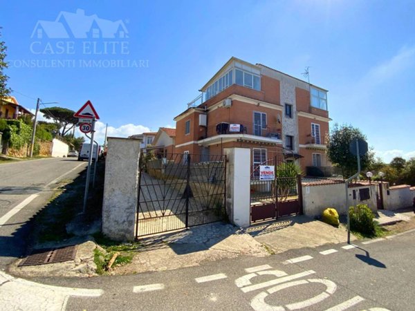 appartamento in vendita ad Anzio in zona Lido dei Pini