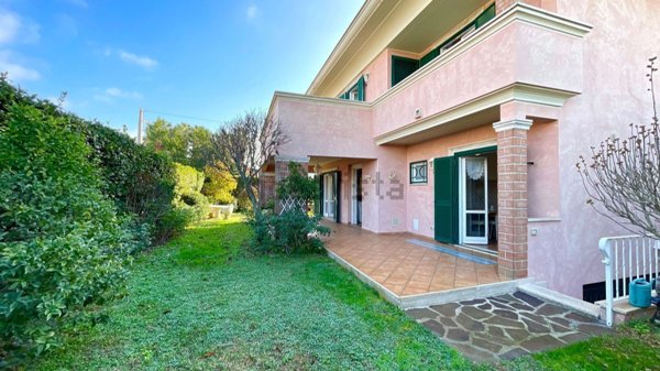 casa indipendente in vendita ad Anzio in zona Stazione