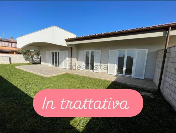 casa indipendente in vendita ad Anzio in zona Stazione