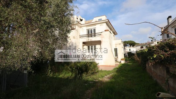casa indipendente in vendita ad Anzio