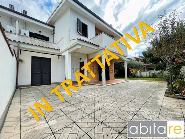 casa indipendente in vendita ad Anzio in zona Villa Claudia