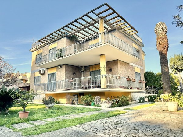 casa indipendente in vendita ad Anzio