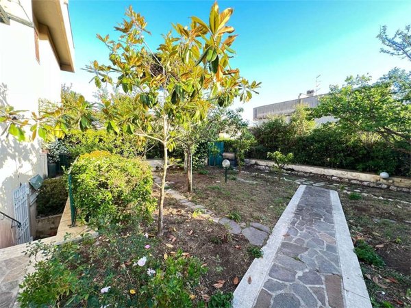 casa indipendente in vendita ad Anzio in zona Villa Claudia