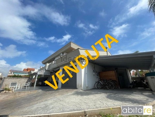 casa indipendente in vendita ad Anzio