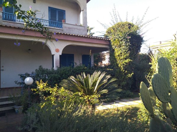 casa indipendente in vendita ad Anzio