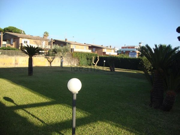 casa indipendente in vendita ad Anzio