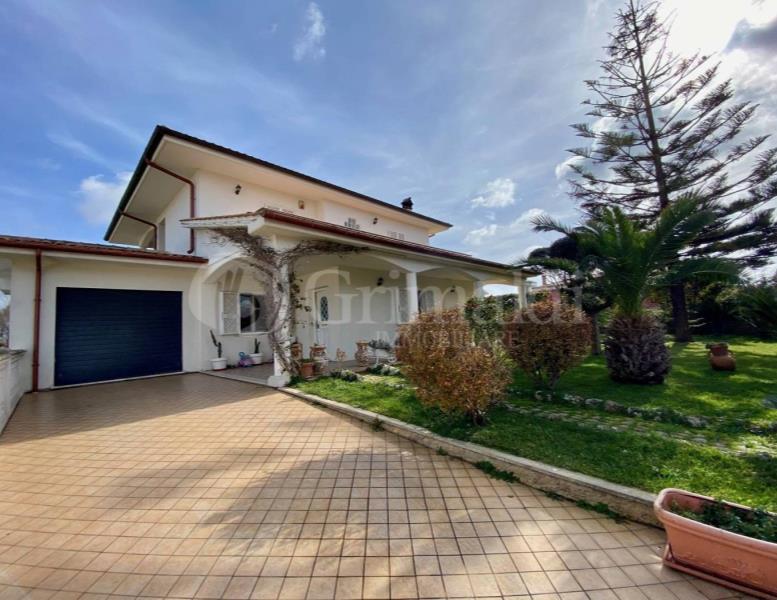 casa indipendente in vendita ad Anzio