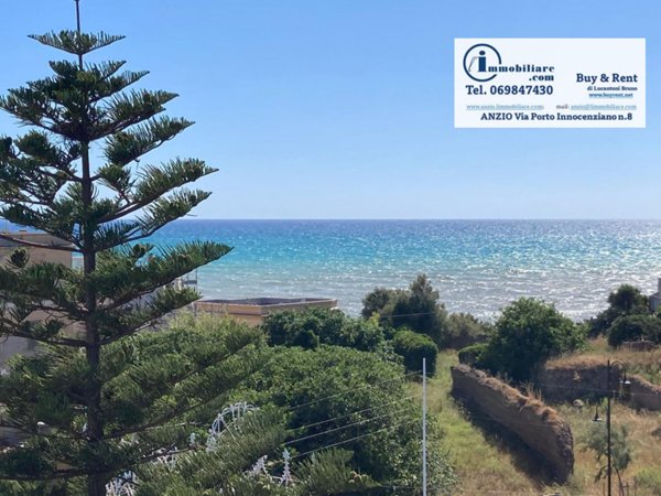 casa indipendente in vendita ad Anzio in zona Mare
