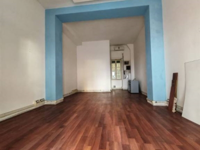 negozio in vendita ad Anzio
