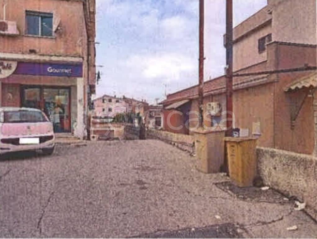 locale di sgombero in vendita ad Anzio in zona Stazione