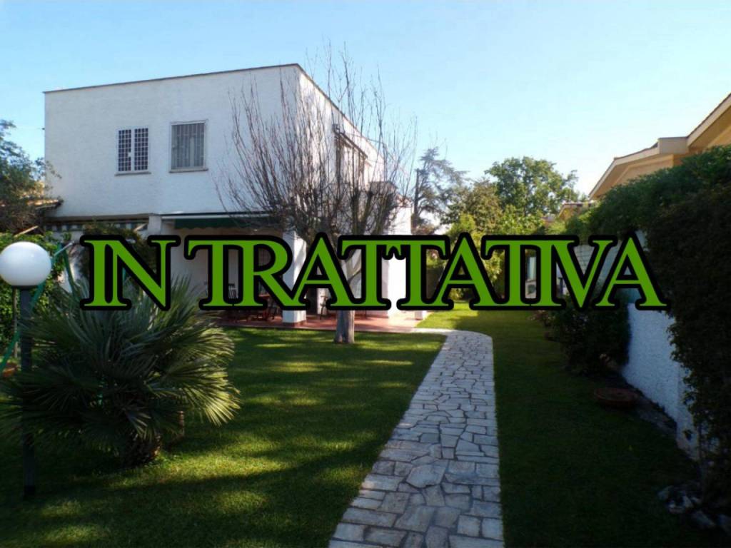 casa indipendente in vendita ad Anzio in zona Mare