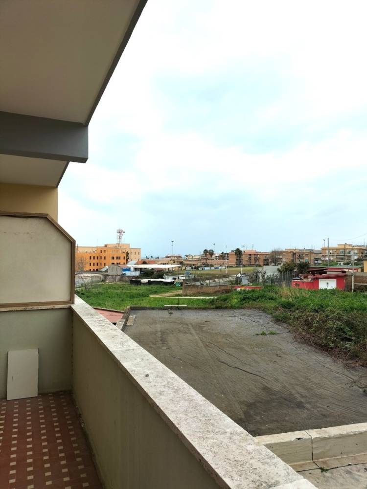 appartamento in vendita ad Anzio in zona Mare