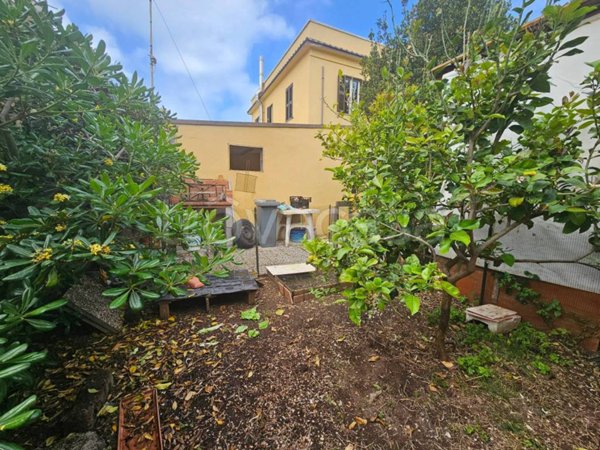 appartamento in vendita ad Anzio in zona Mare