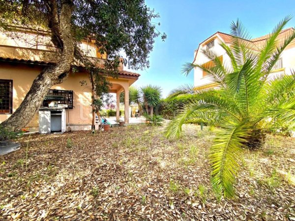 casa indipendente in vendita ad Anzio in zona Mare