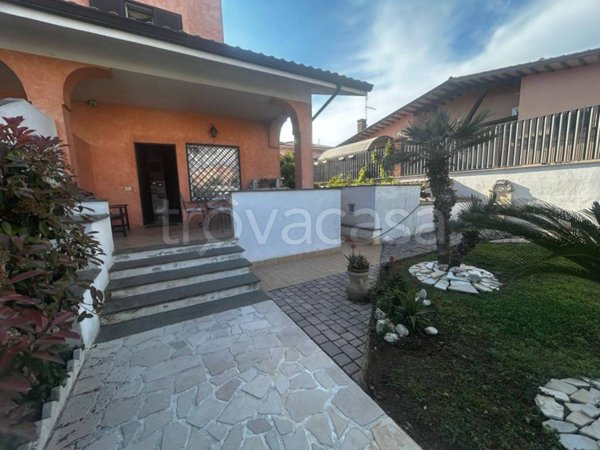 casa indipendente in vendita ad Anzio