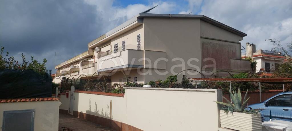 casa indipendente in vendita ad Anzio