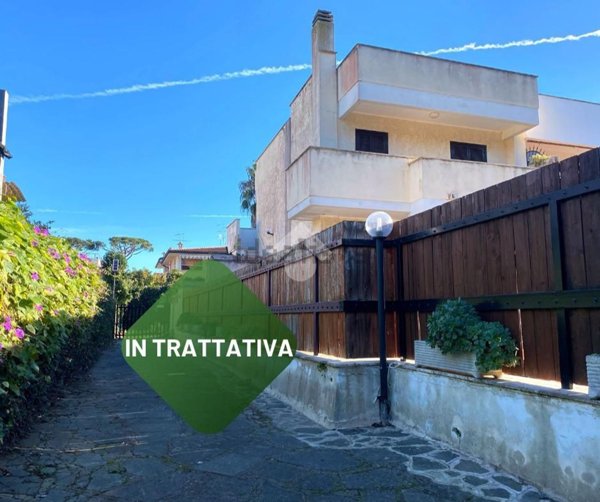 appartamento in vendita ad Anzio in zona Villa Claudia