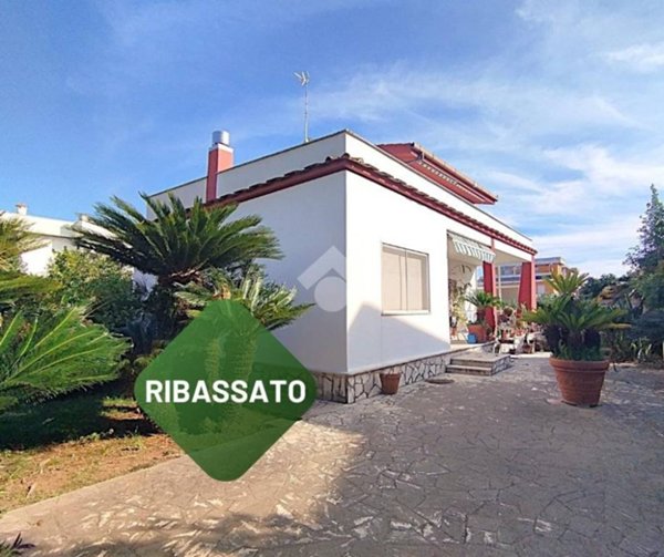 casa indipendente in vendita ad Anzio in zona Stazione