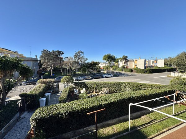 casa indipendente in vendita ad Anzio in zona Mare