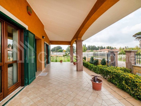 casa indipendente in vendita ad Anzio in zona Mare