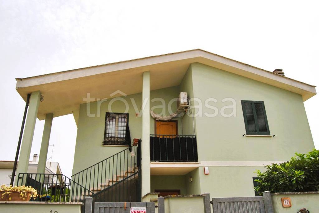 casa indipendente in vendita ad Anzio in zona Stazione