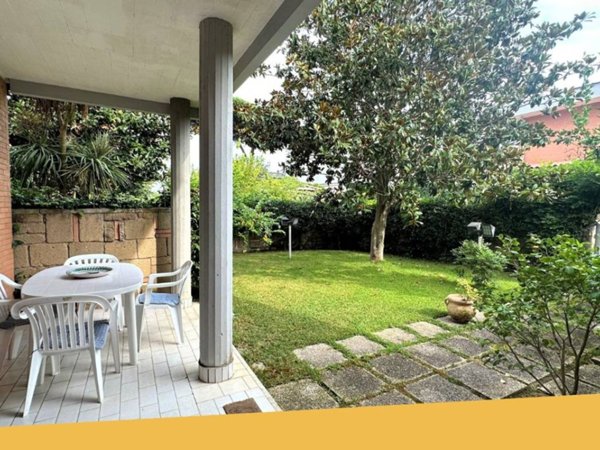 casa indipendente in vendita ad Anzio in zona Mare