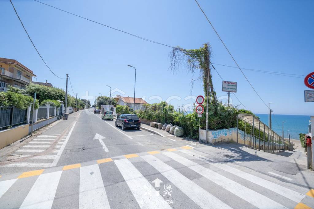 appartamento in vendita ad Anzio in zona Mare