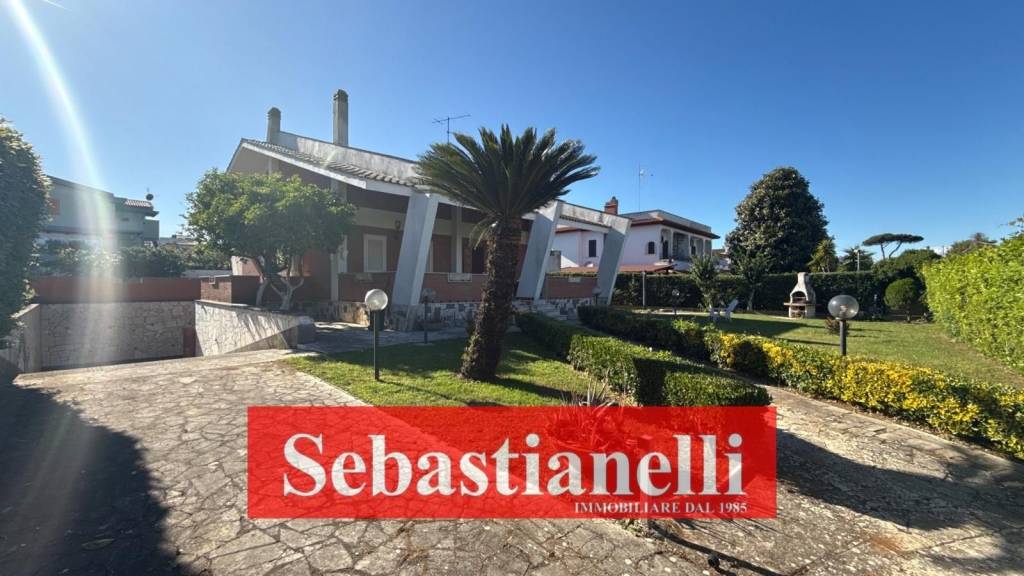 casa indipendente in vendita ad Anzio