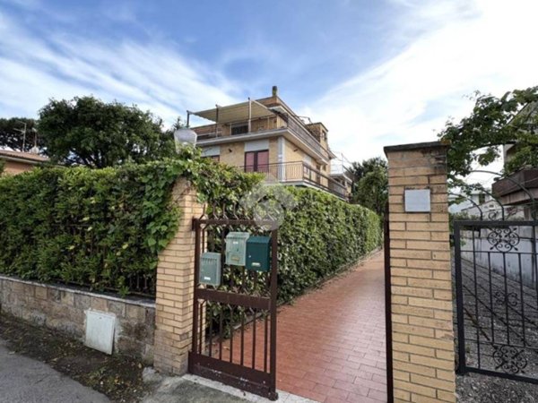 appartamento in vendita ad Anzio in zona Cincinnato