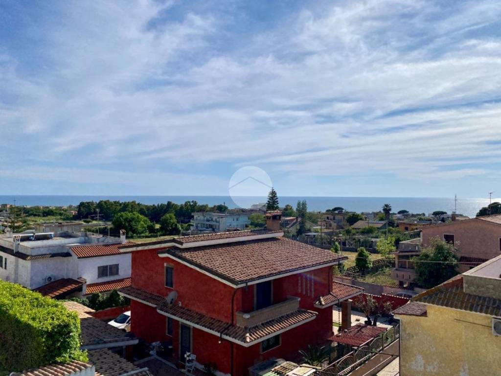 appartamento in vendita ad Anzio in zona Anzio Colonia