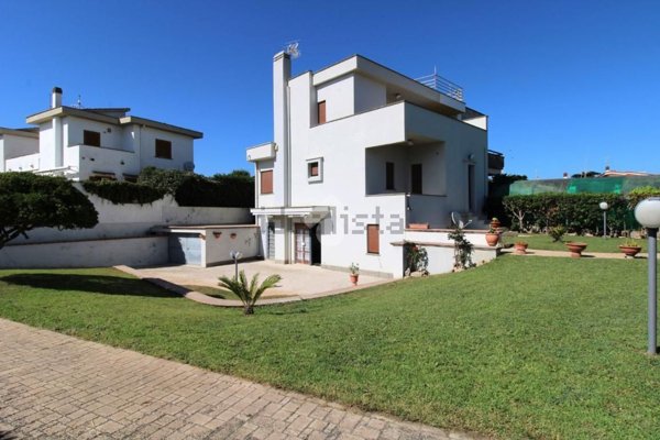 appartamento in vendita ad Anzio in zona Mare